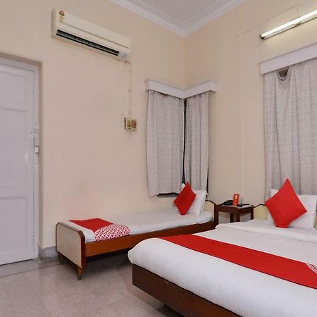 Oyo 10826 Sona Guest House Kolkata Bagian luar foto