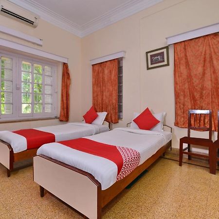 Oyo 10826 Sona Guest House Kolkata Bagian luar foto