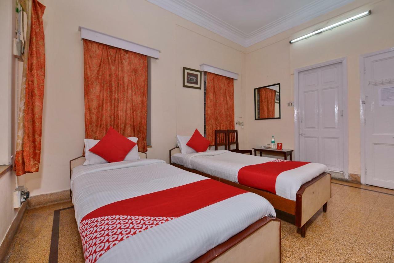 Oyo 10826 Sona Guest House Kolkata Bagian luar foto